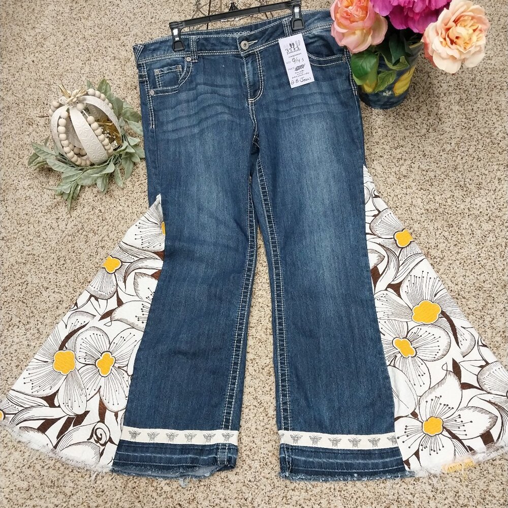 3784 Size Large Upcycled Pioneer Woman Pull On Pants.